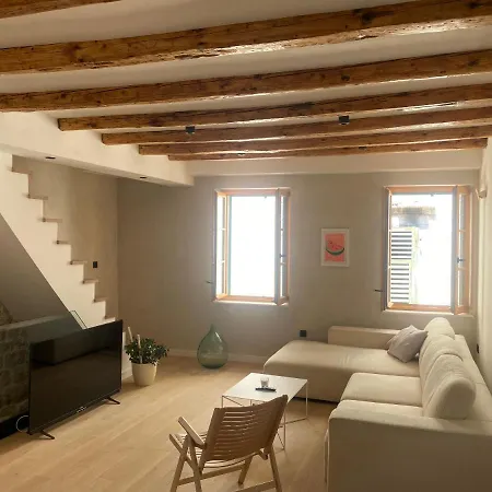 Apartament Ancient & Modern Szybenik
