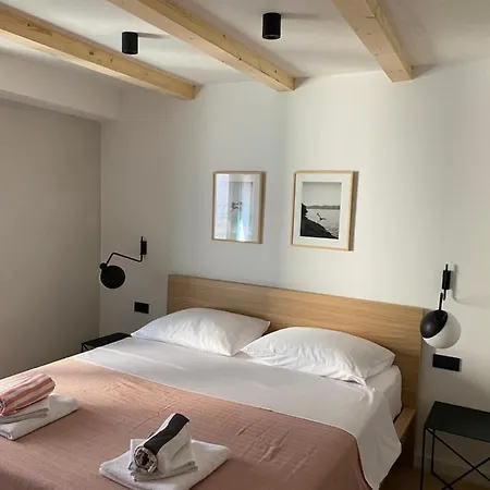 Ancient&modern Appartement *