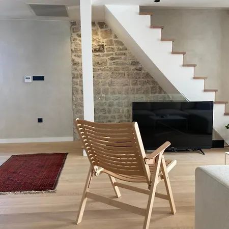 Ancient & Modern Apartamento Šibenik