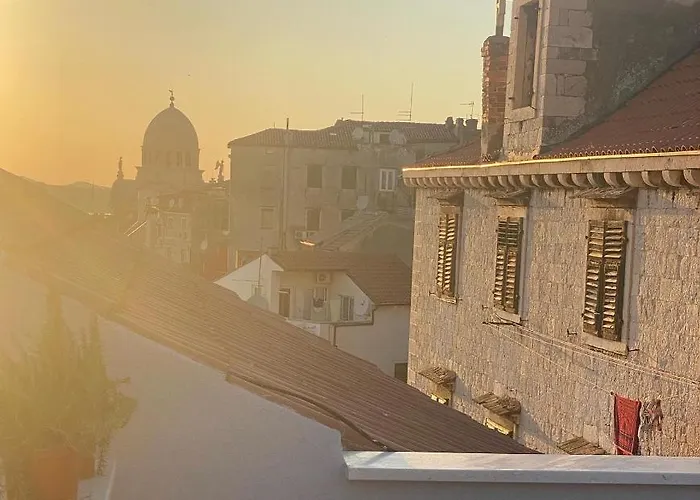 Lägenhet Ancient & Modern