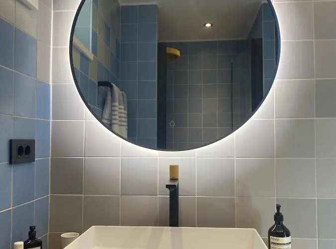 Ancient & Modern Lägenhet