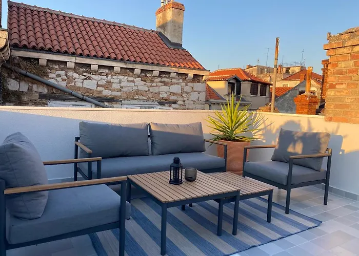 Ancient & Modern Апартаменты *