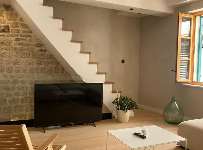 Ancient & Modern Appartement Šibenik