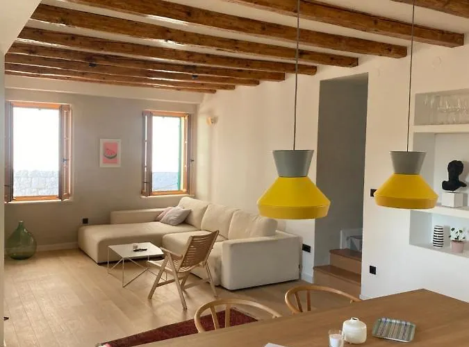 Ancient & Modern Appartement *